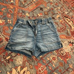 American Eagle highest rise 90s boyfriend shorts in medium denim